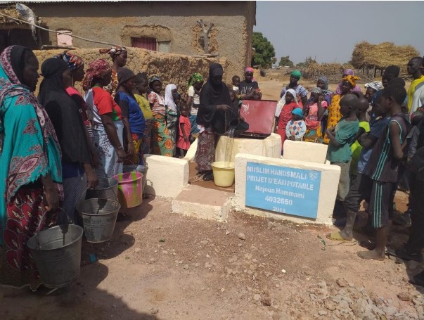 Construction d’un puit profond d’eau potable au Mali